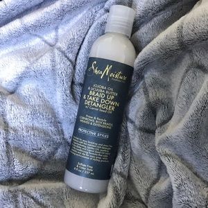 SheaMoisture Braid Up & Take Down Detangler